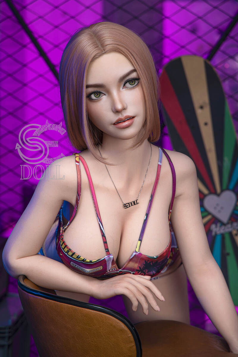 Vicky.I 161cm E-Cup Silicone Customizable Companion Doll