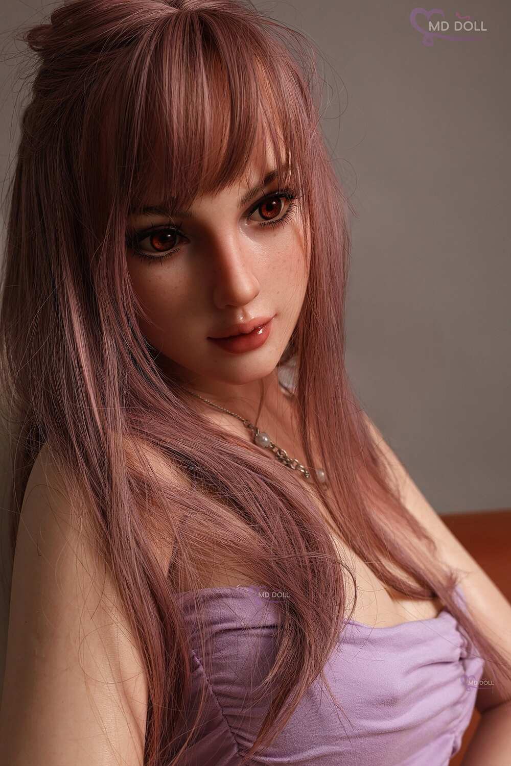 MD Doll Side portrait of Grace in the lavender dress