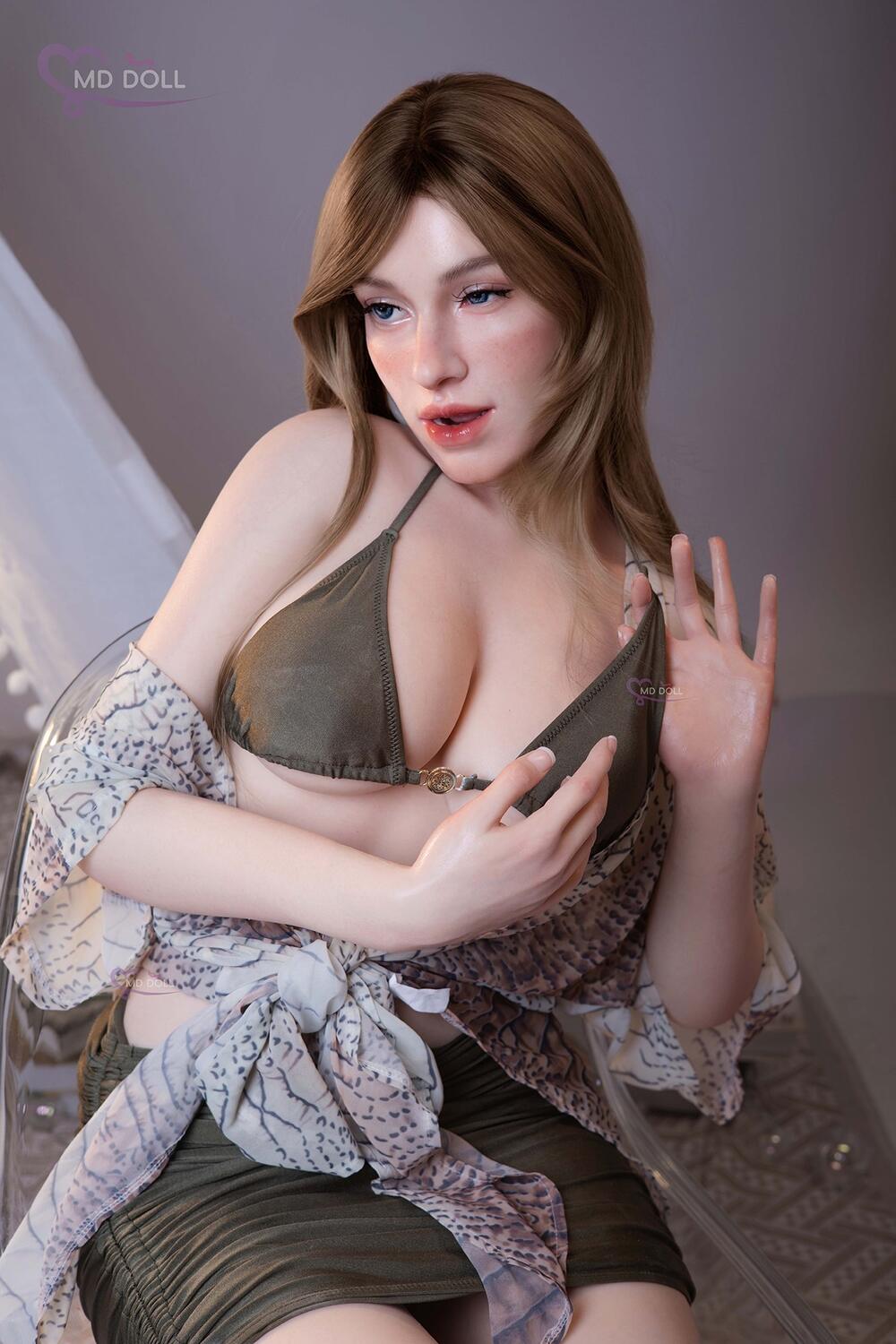 MD Doll Front portrait of Joanna in the olive outfit