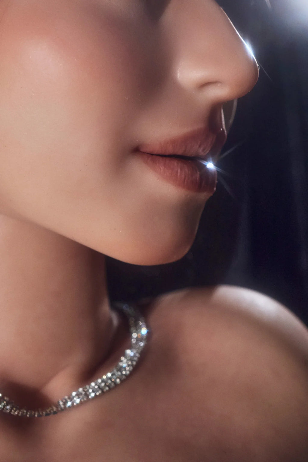 Climax Renata with matching head in black and silver styling, close-up detail